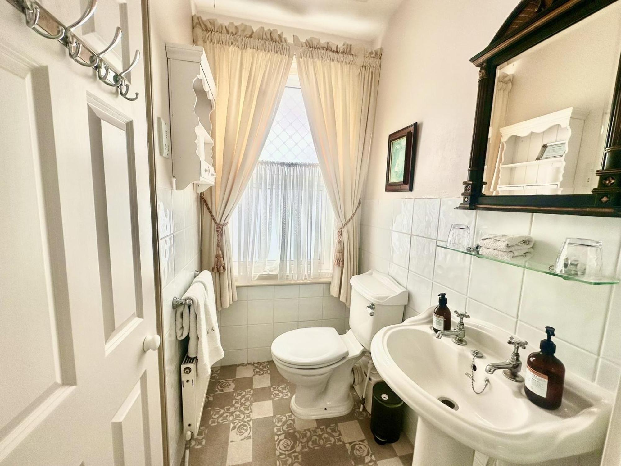 Albert & Victoria Guest House Eastbourne Bilik gambar