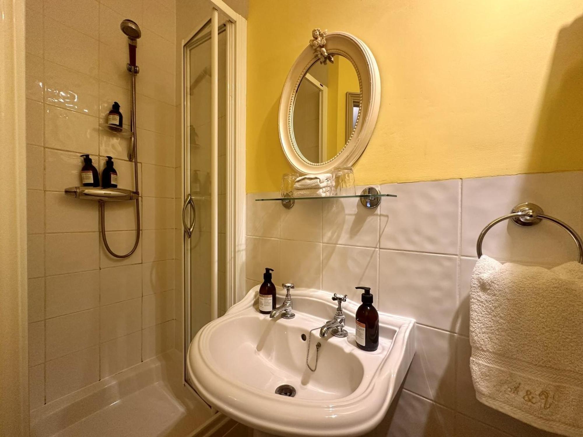 Albert & Victoria Guest House Eastbourne Bilik gambar