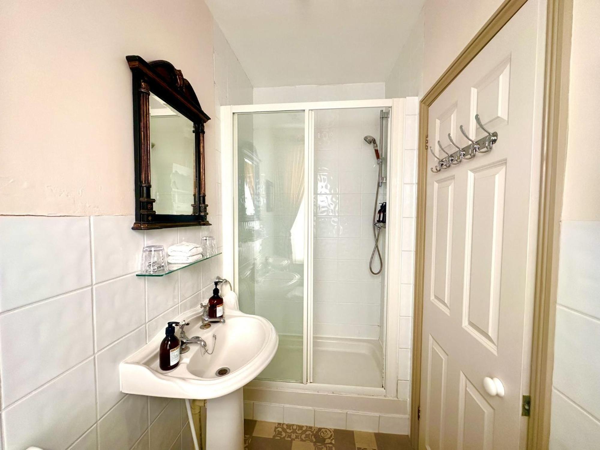 Albert & Victoria Guest House Eastbourne Bilik gambar