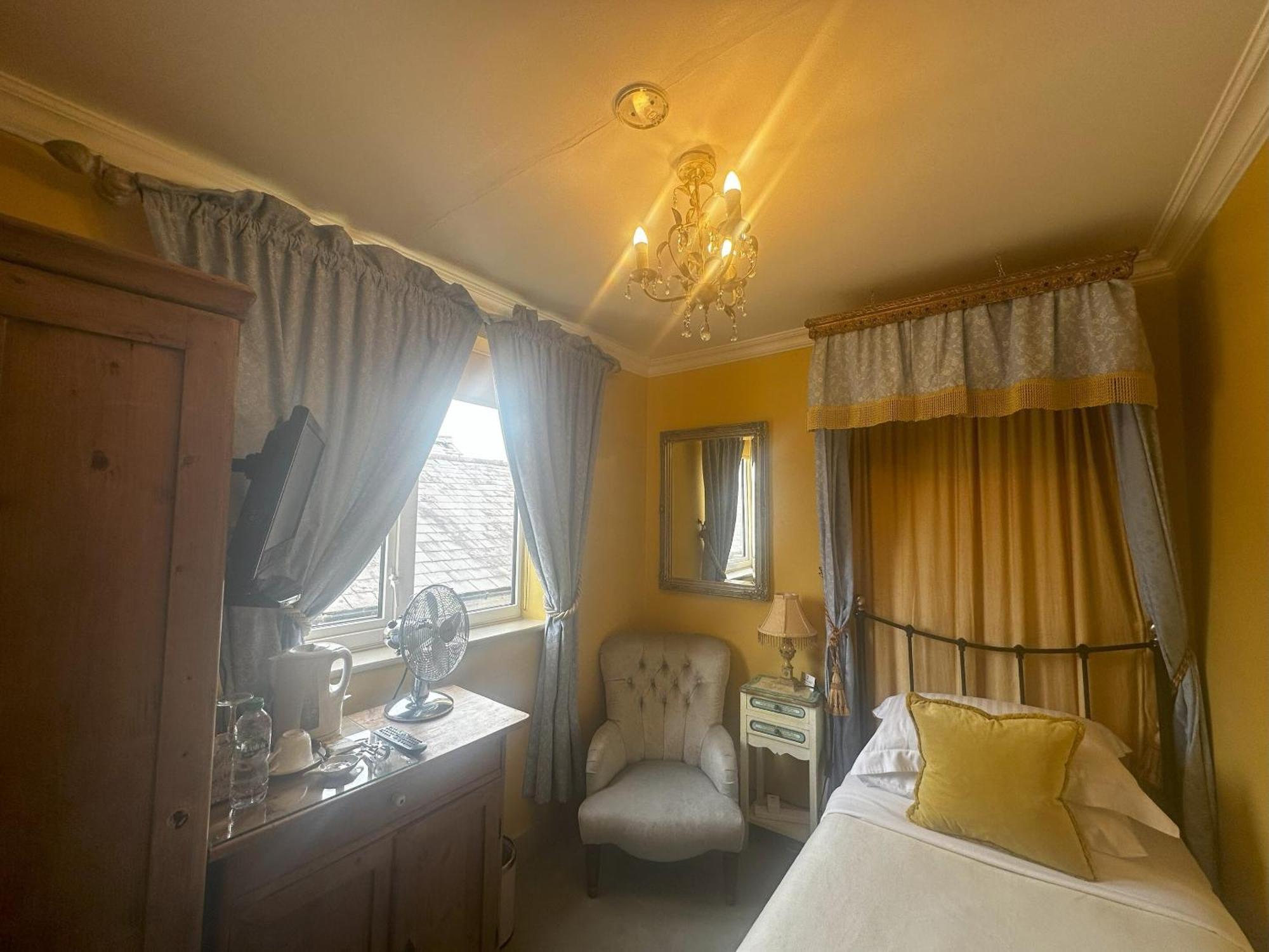 Albert & Victoria Guest House Eastbourne Bilik gambar