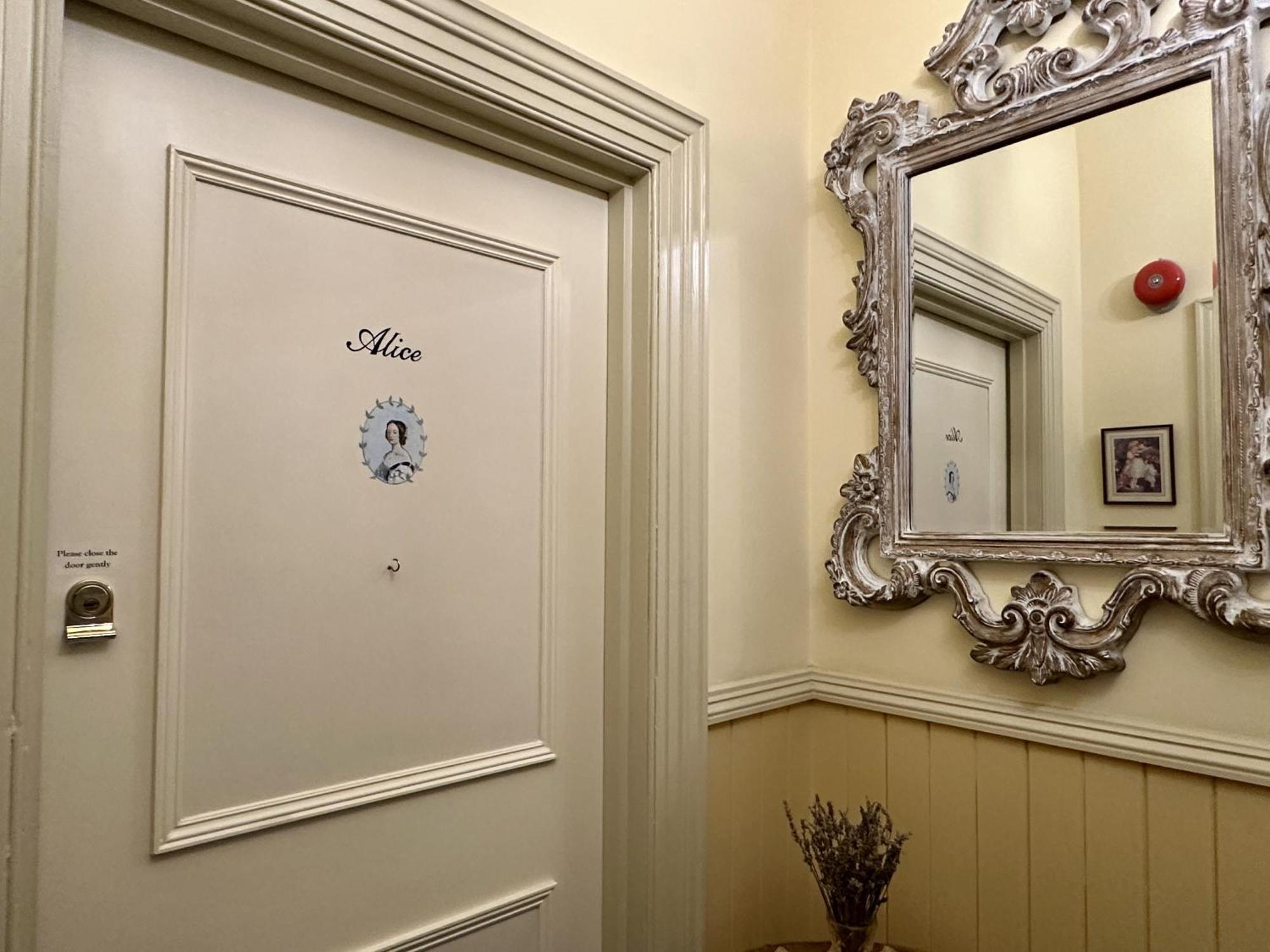 Albert & Victoria Guest House Eastbourne Bilik gambar